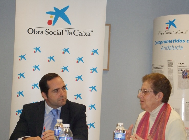 FIRMA CONVENIO OBRA SOCIAL LA CAIXA. DICIEMBRE 2014